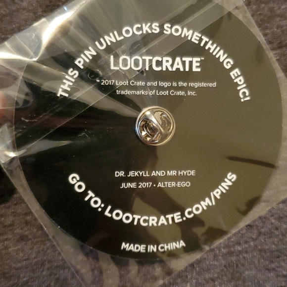 Jekyll and Hyde Pin - Picture 2 of 2